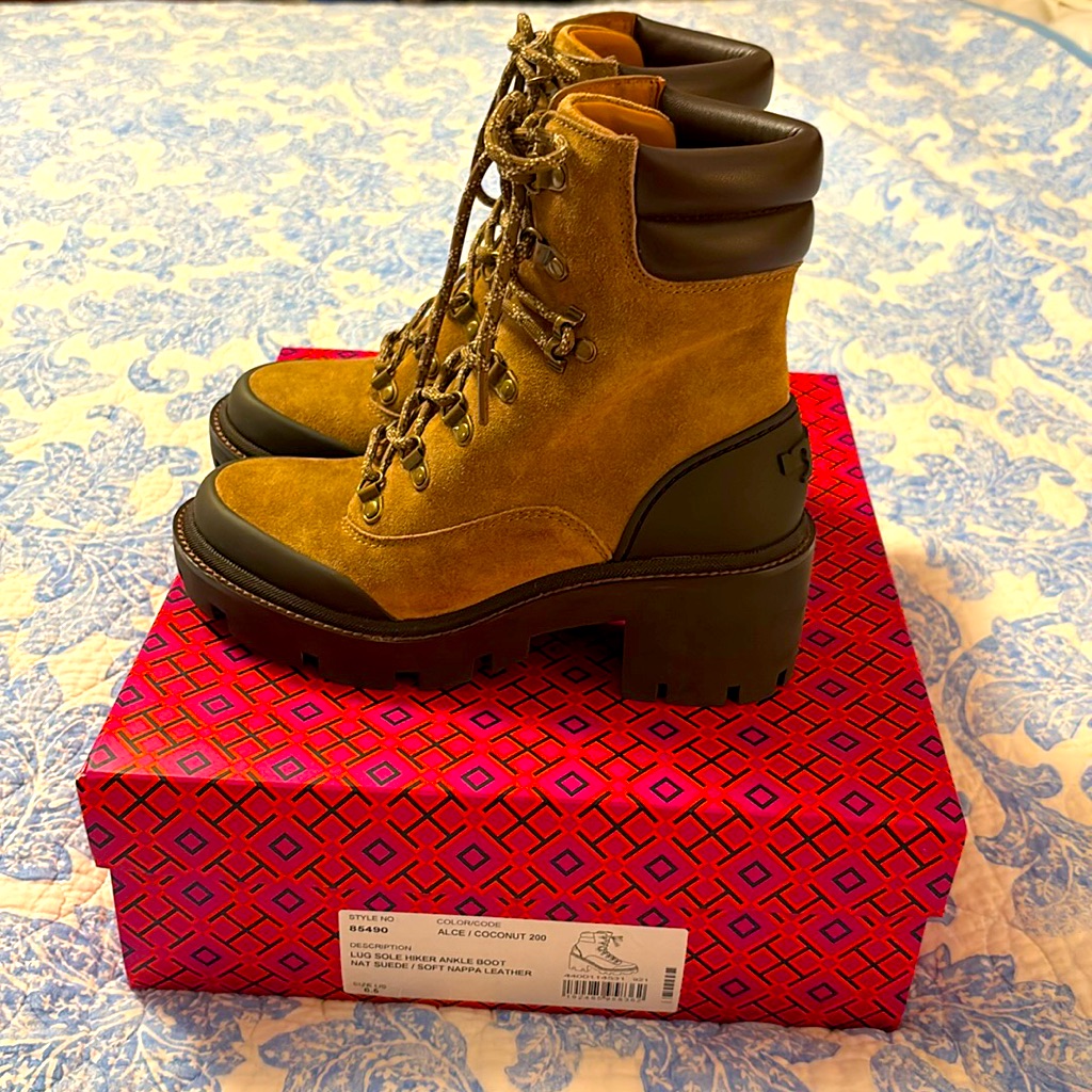 Tory Burch Lug Sole Hiker Ankle Boots Size 6.5 Free Shipping